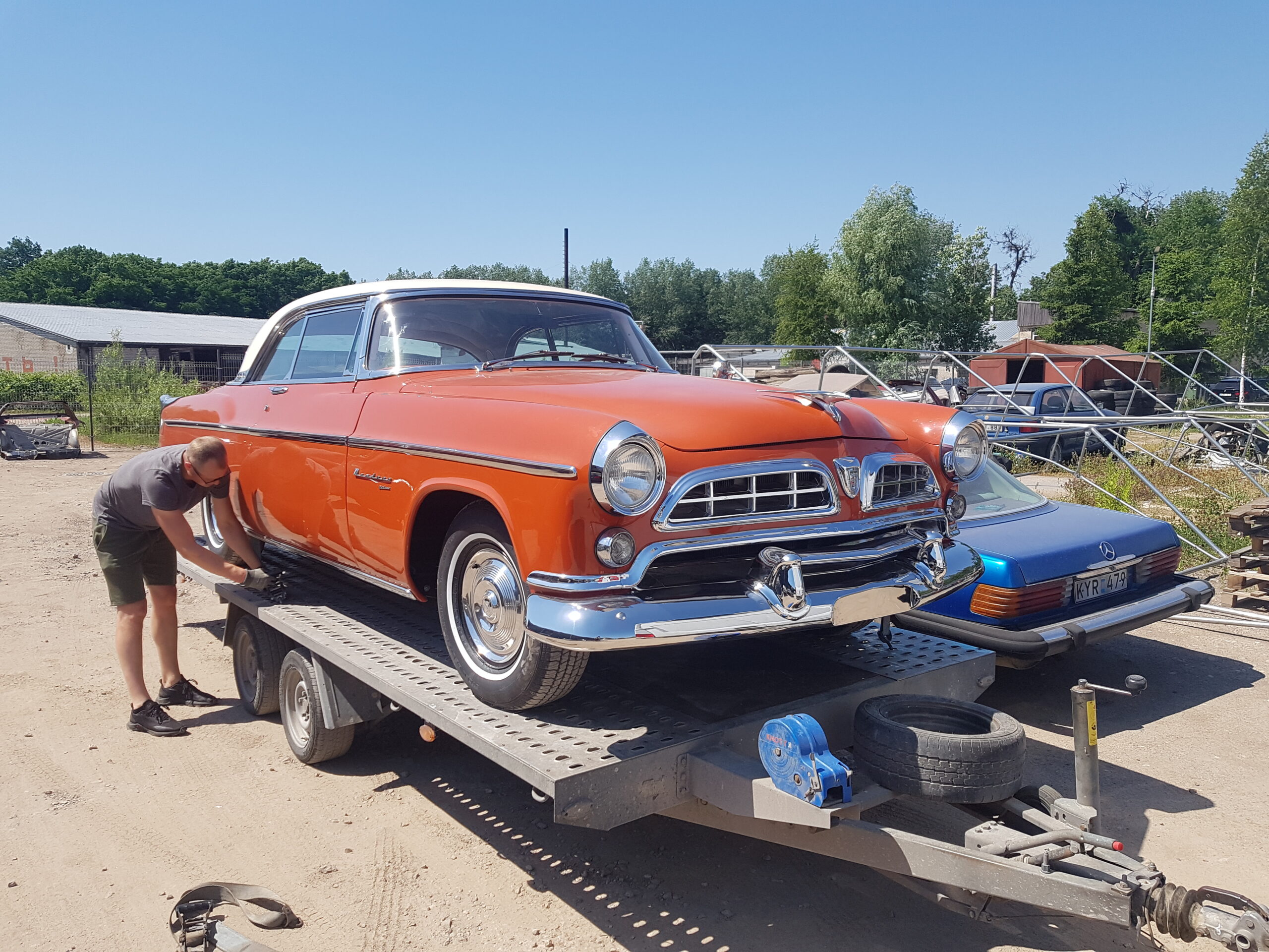 Crysler Windsor 1955m.